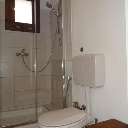 In With Communal Pool